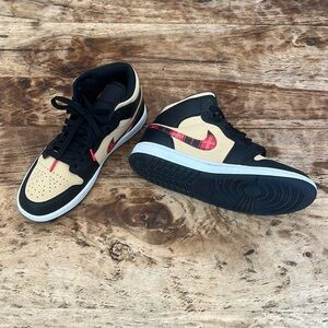 Tartan swoosh Nikes size 8